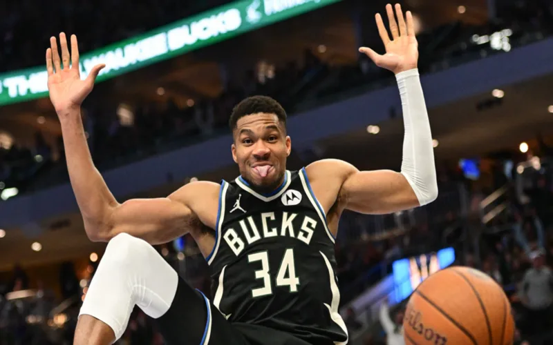 giannis antetokounmpo hanh trinh va vi the cua ngoi sao bong ro hang dau